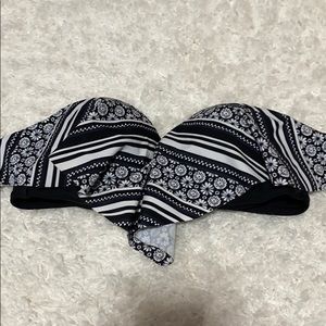 SO S strapless bikini top